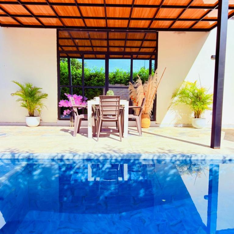 Villa Paz CASA QUINTA CON PISCINA PRIVADA - Villa de 1 dormitorio - 4