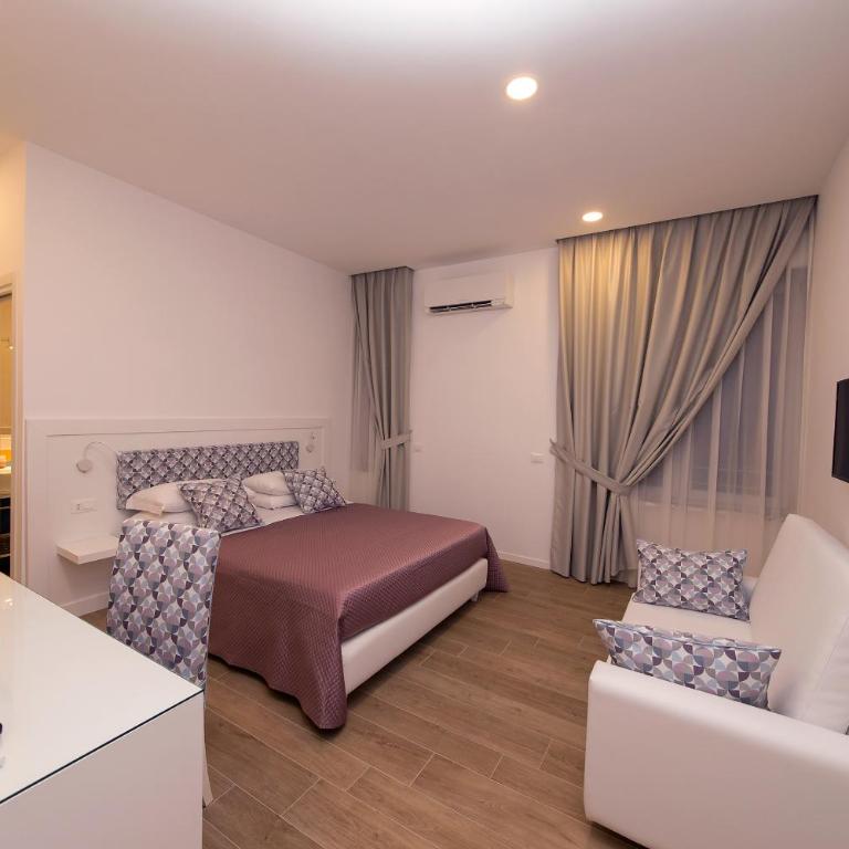 Dea Guest House - Camera Tripla Deluxe - 5
