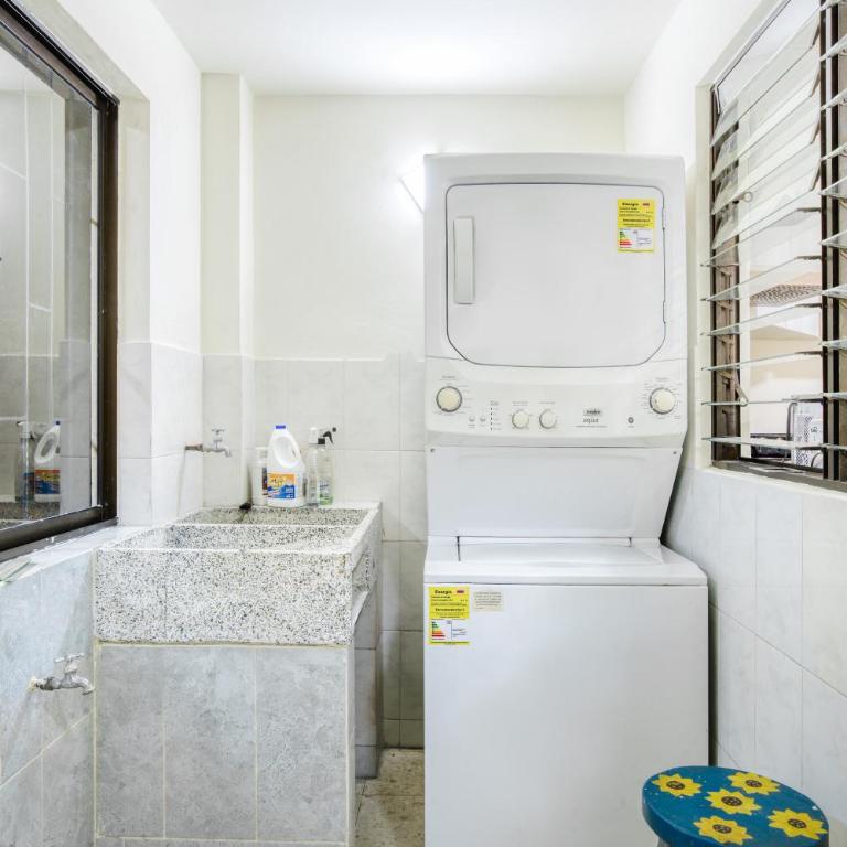 Casa en Laureles - Casa de 8 dormitorios - 7