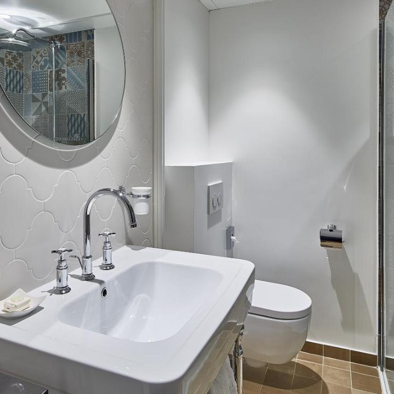 Ermitage de l'Oasis & Spa - Cannes Mandelieu - Suite Junior Panoramique - Vue sur Mer - 2