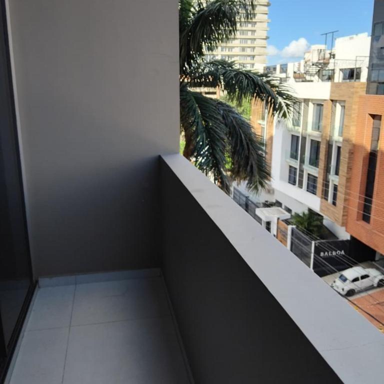 401 - 2 bedroom and Balcony - Two-Bedroom Apartment - 5