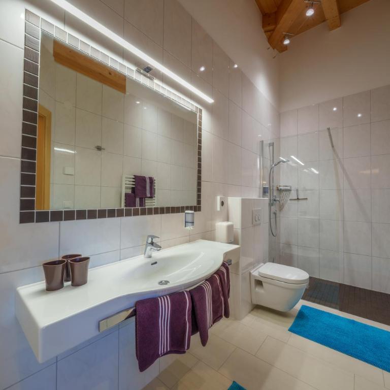 Ferienwohnungen Egger - Apartment mit 2 Schlafzimmern und Balkon - 11