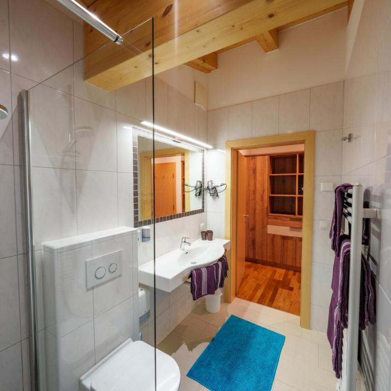 Ferienwohnungen Egger - Apartment mit 2 Schlafzimmern und Balkon - 12
