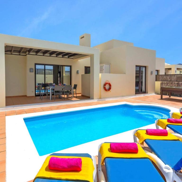 Villa Veraniego by Villa Plus - Villa - 2
