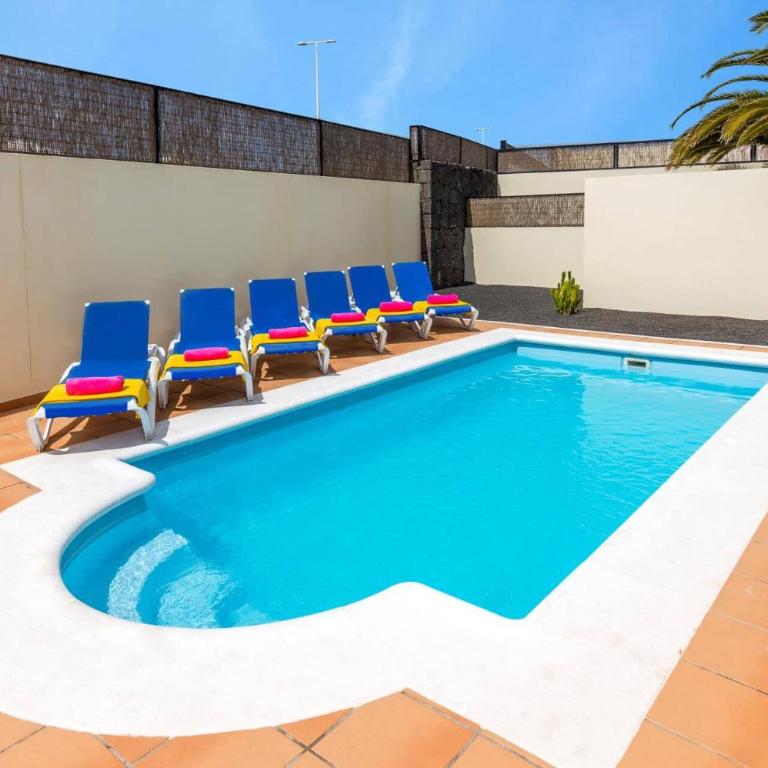 Villa Veraniego by Villa Plus - Villa - 4