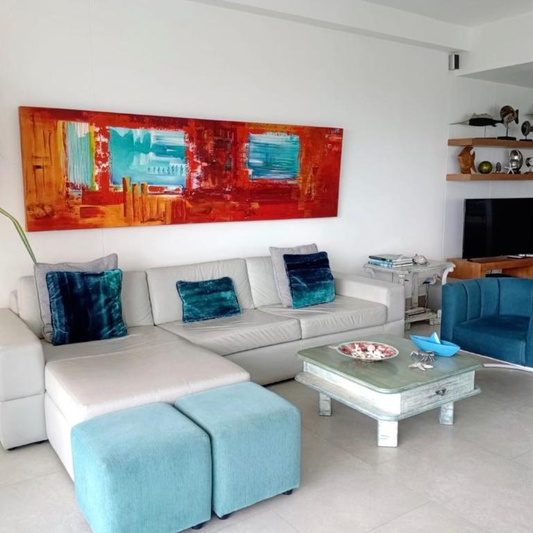 Cartagena Luxerentals - Three-Bedroom Apartment - 8