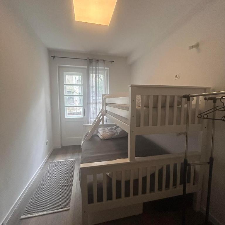 NEWLY RENOVATED Family Room in city centre - Porodična Soba - 2