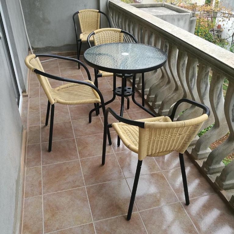 Apartmani Sijaric - Apartment with Mountain View - 4