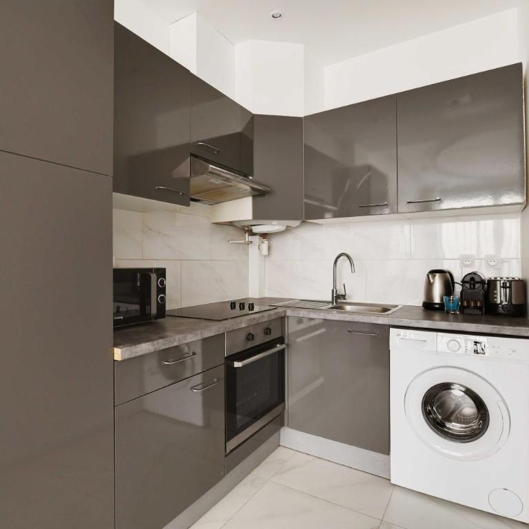 Magnificent apartment - 2BR 6P - Rochechouart - Appartement - 3