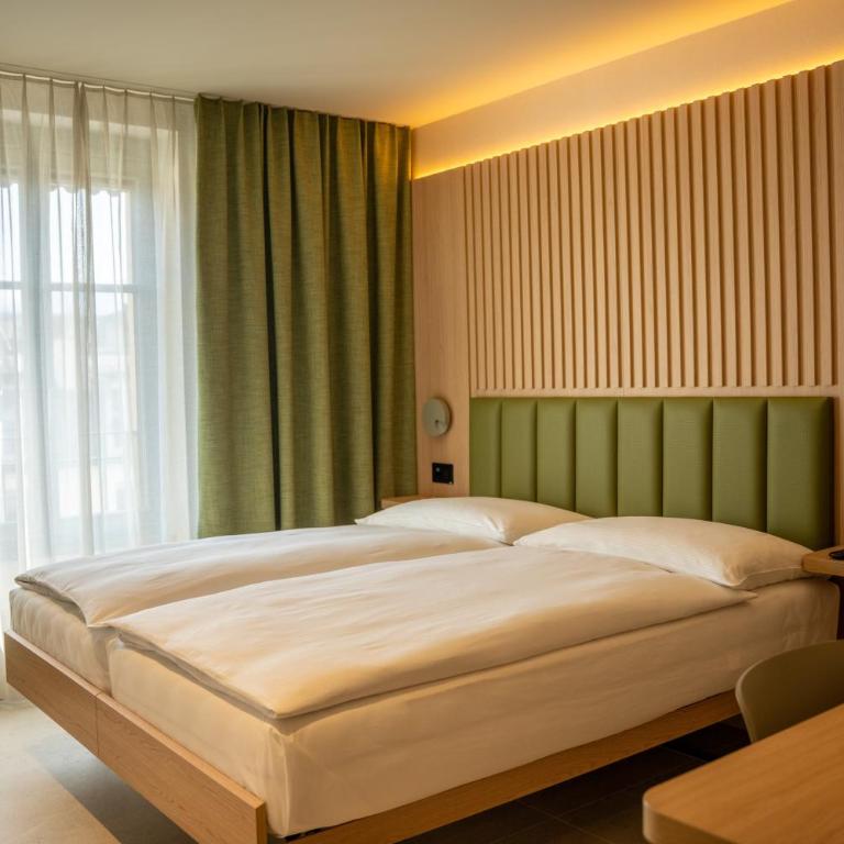 Hôtel le Square - Chambre Double ou Lits Jumeaux - 1