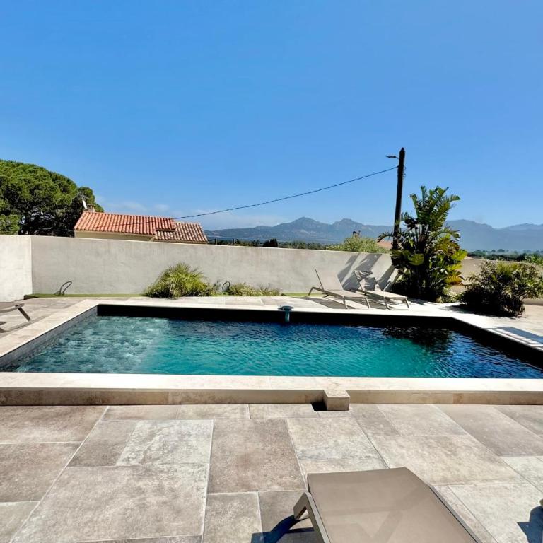 Villa casa Luna piscine chauffée vue mer proche centre et plage de Calvi - Villa - 58