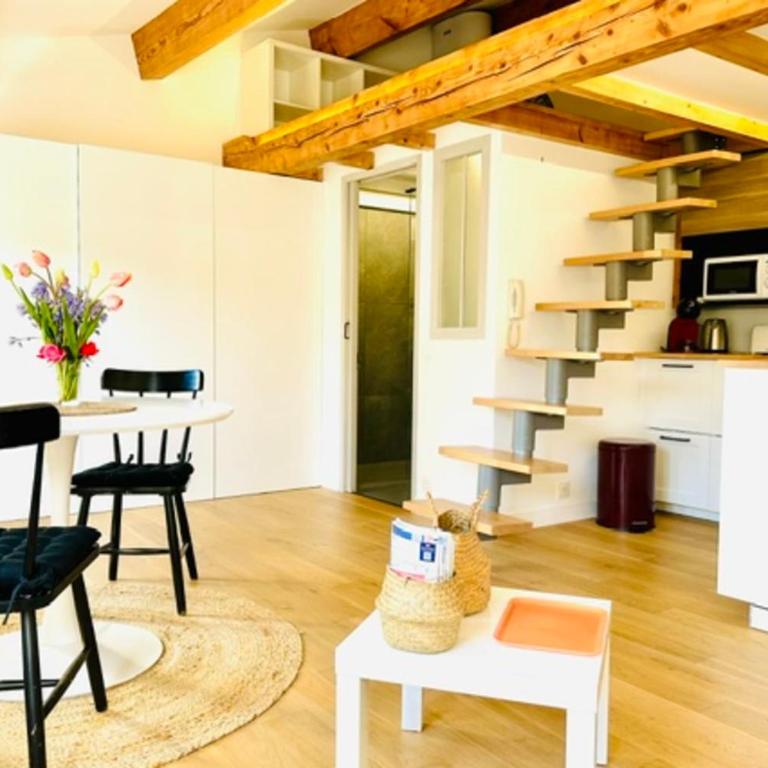 Studio with Lantern Tower view near beach - Estudio - 7
