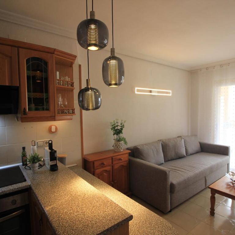 Apartment La Turquesa - One-Bedroom Apartment with Balcony and Water View - 22