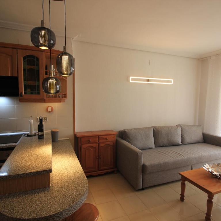 Apartment La Turquesa - One-Bedroom Apartment with Balcony and Water View - 20