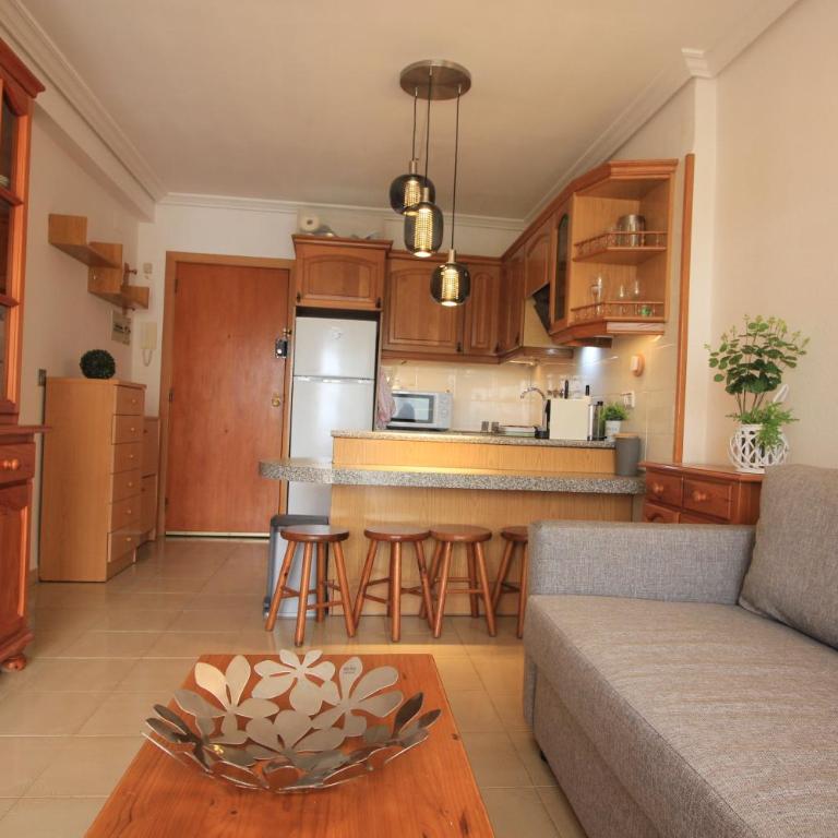 Apartment La Turquesa - One-Bedroom Apartment with Balcony and Water View - 24