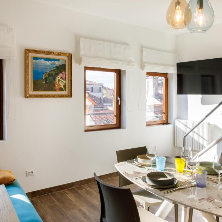 Ca'9 Venice Apartment Rooftop Terrace - Appartamento Premium con 3 Camere da Letto e Balcone - 2