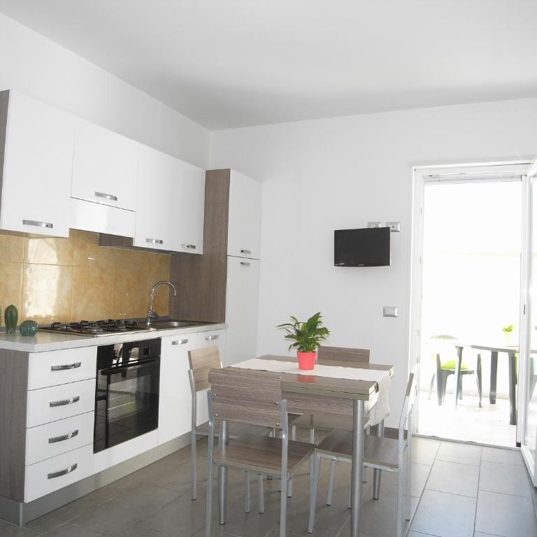 Le vie di Omero Appartamento 3 - Appartamento con 2 Camere da Letto - 7