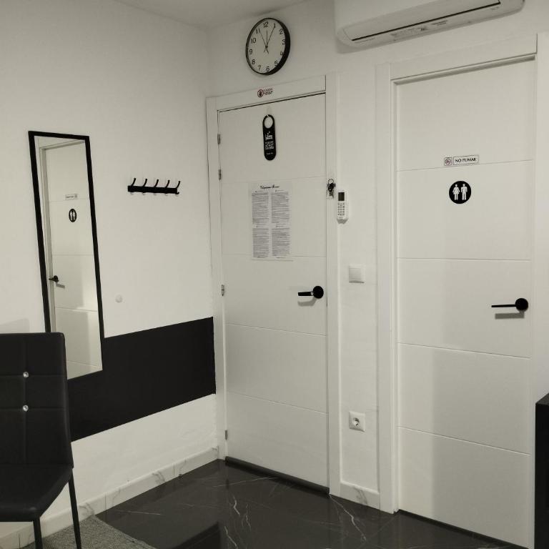 Vilapicina Rooms - Double Room with Private Bathroom - 2