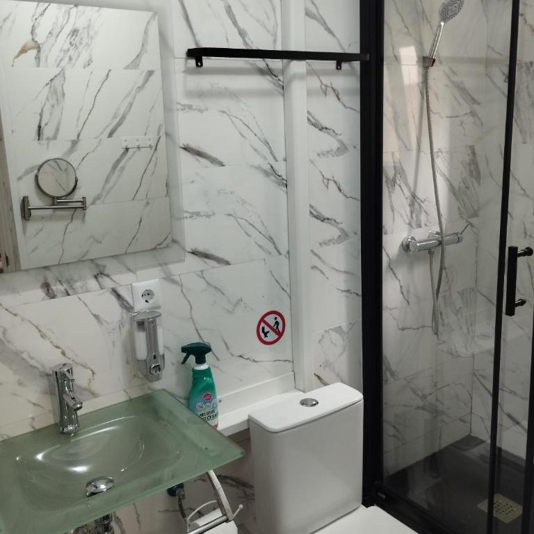 Vilapicina Rooms - Double Room with Private Bathroom - 5