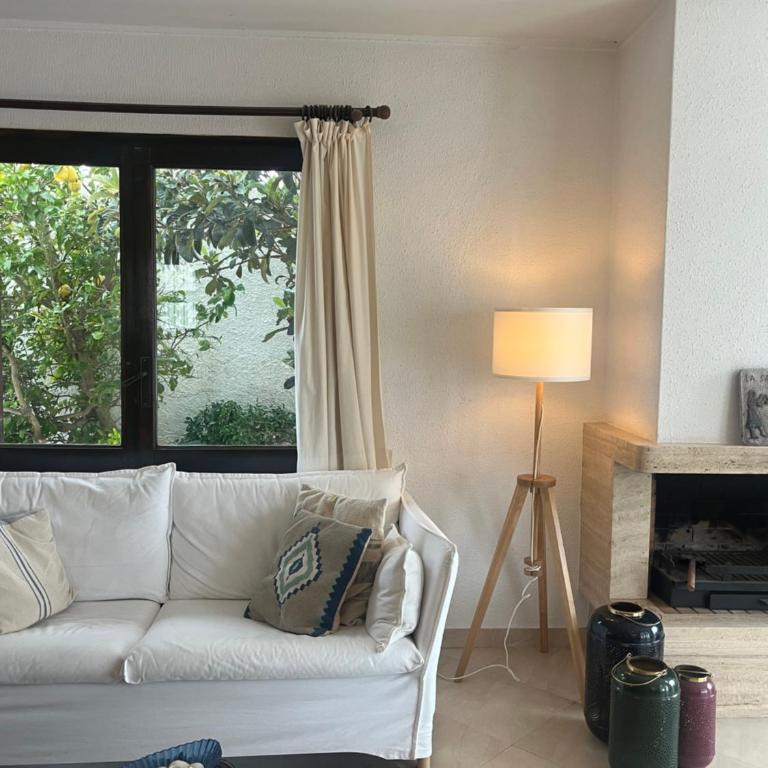 'Casa Empuria' aan kanaal met zwembad en aanlegsteiger - Villa de 3 dormitorios - 24