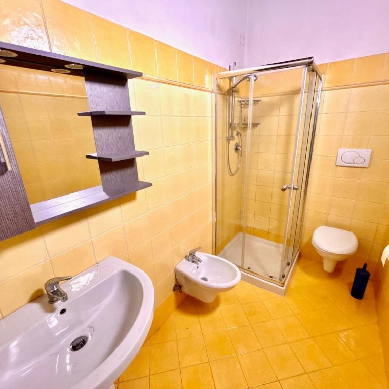 CASA OLIVA Cielo terra con doppi servizi, aria condizioanta, in centro e vicino al mare - Two-Bedroom House - 18