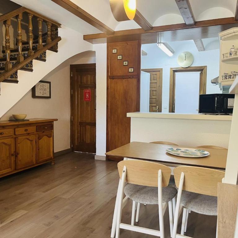 Casa adosada 2 hab. cómoda en Els Poblets con Wi-Fi y aparcamiento - ES-373-66 - Casa - 17