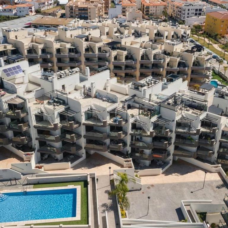 Family Oasis in Torrox, 140qm Privat Terrace, Pool, 5Min from Beach - Apartamento de 2 dormitorios - 42