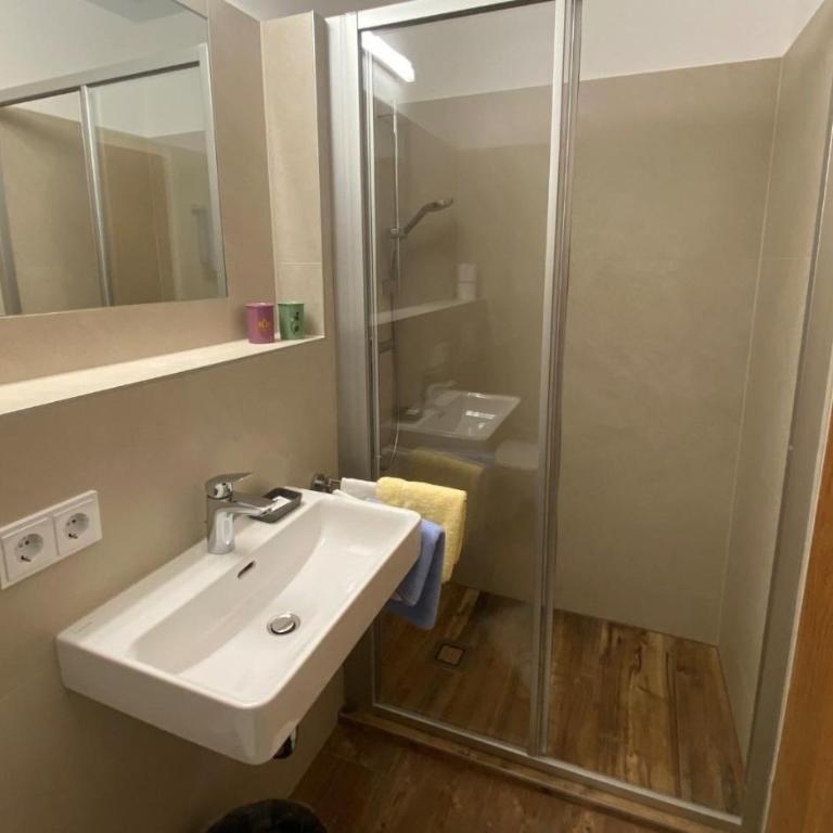 Pension Max Schraml - Chambre Double avec Douche - 7