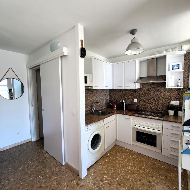 Paradis BEACH & CENTER - Apartment with Sea View - 15