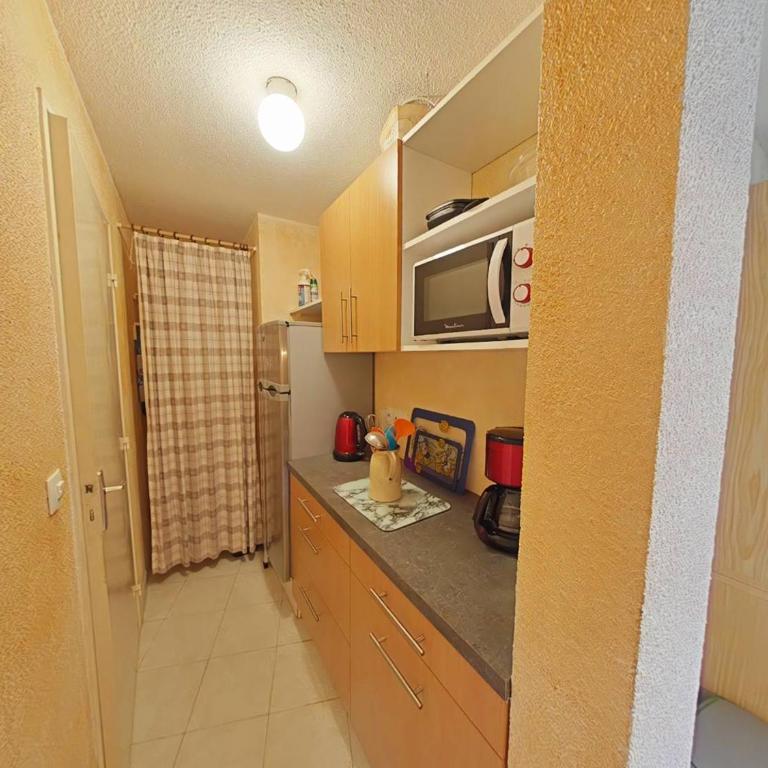 LAL100-117 Appartement 2 pièces cabine 5 couchages LA LONDE LES MAURES - Appartement - Vue sur Mer - 11