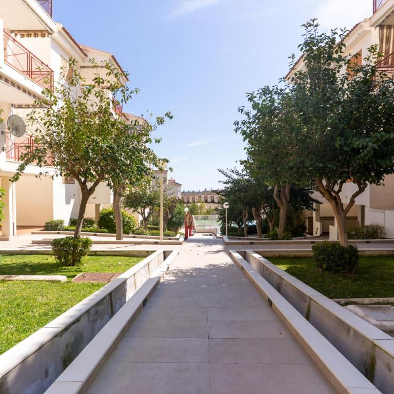 rentafive - Piscina - Parking - Playa - Apartamento - 3