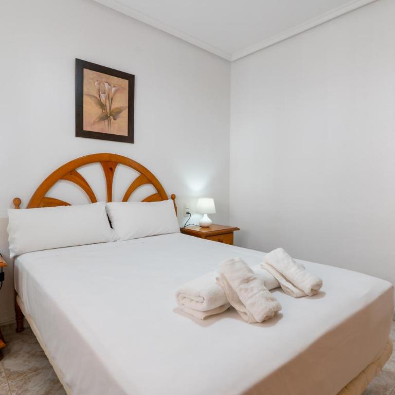 rentafive - Piscina - Parking - Playa - Apartamento - 4