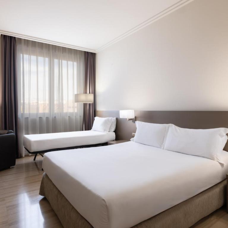 Hotel SB Ciutat Tarragona - Habitación Doble con cama supletoria - 1 o 2 camas (2 adultos + 1 niño) - 2