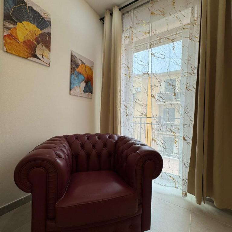 B&B Charme House GiuAn - Triple Room with Balcony - 2