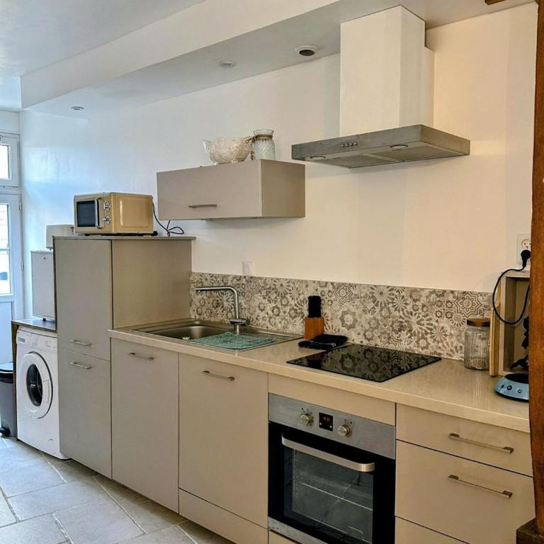 Cocon détente & Jacuzzi(Balnéo) - Maison de Vacances - 17
