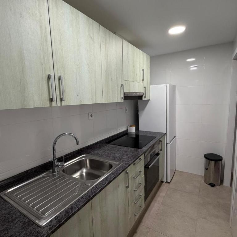 Cullera Playa - Sant Antoni - Two-Bedroom Apartment with Balcony - 5