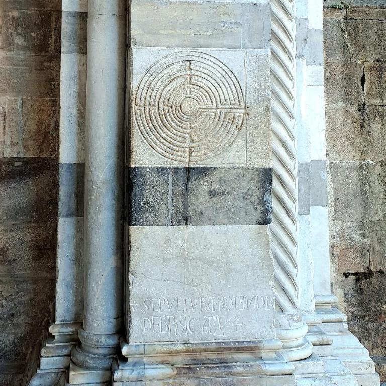 Nel cuore del centro storico di Lucca a ridosso della Cattedrale di San Martino appartamento con accesso autonomo e giardino esclusivo - Casa con 1 Camera da Letto - 13