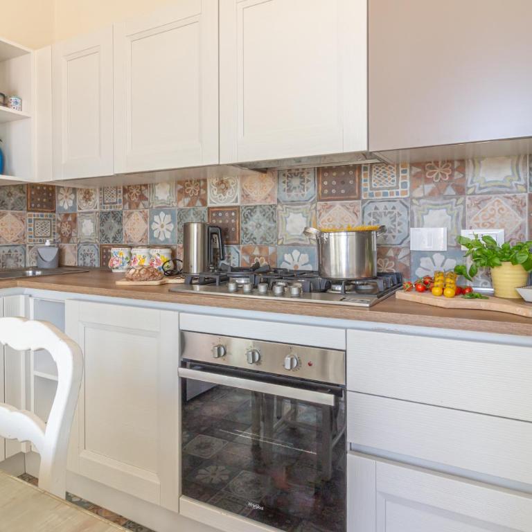 Charming Apartment In The City Center "Terrazza Sui Tetti" Con Parcheggio Gratuito - Two-Bedroom Apartment - 7