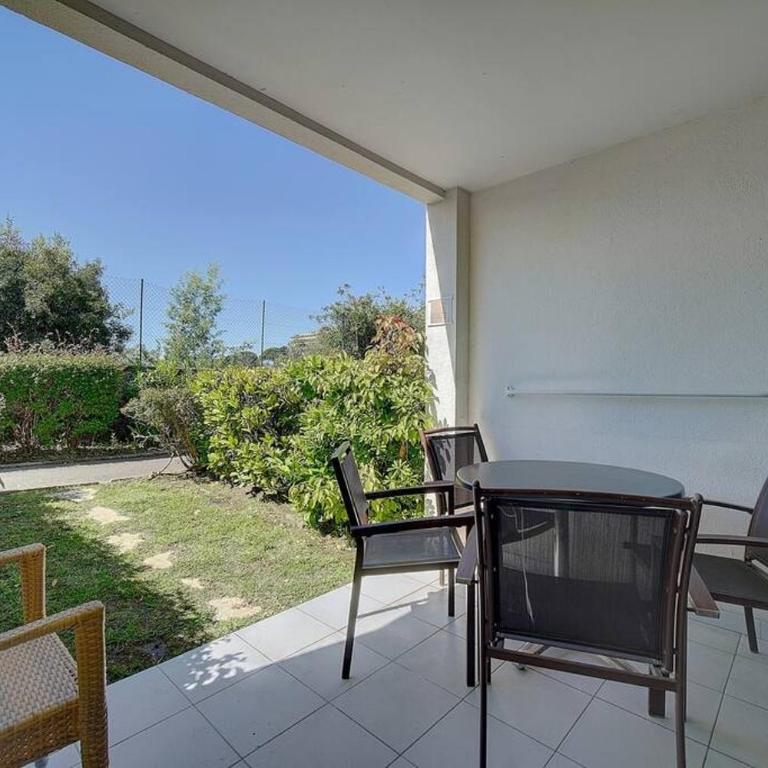Upstays Garden Terrace Pool 30m2 Apartment - Appartement - 39