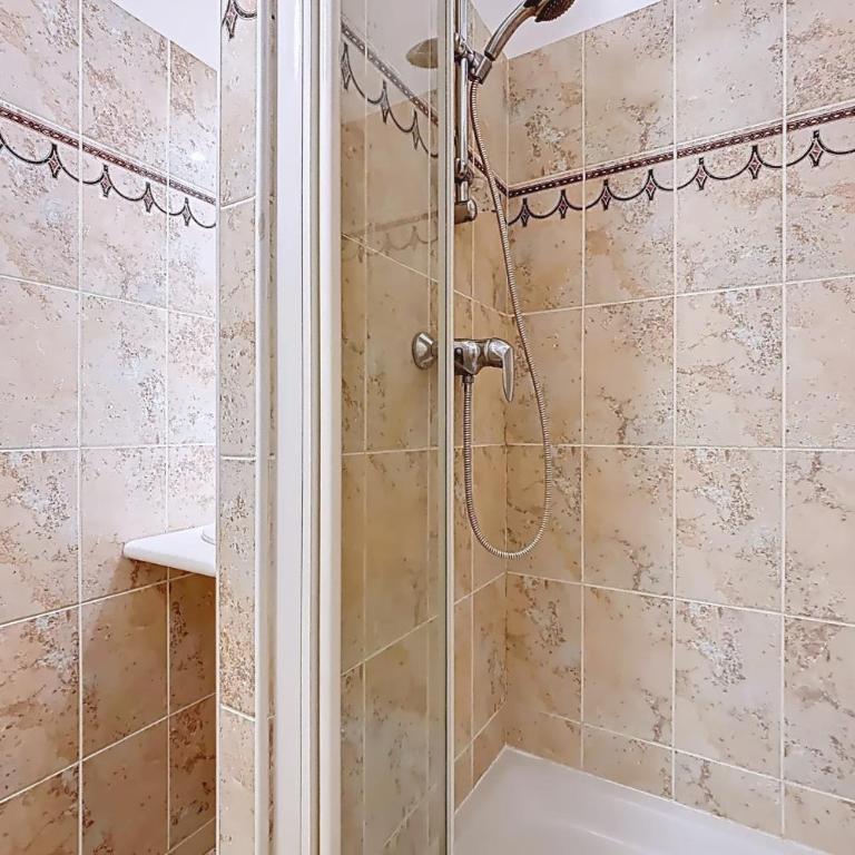 Lumineux appart proche Père-Lachaise - Appartement - 28