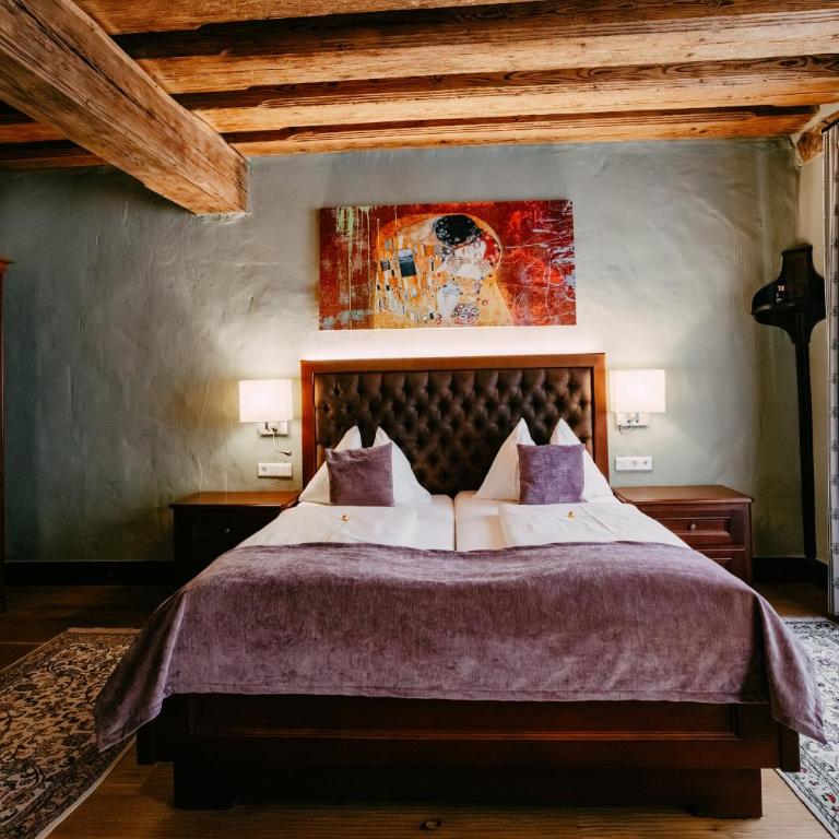 Altstadt Hotel Stadtkrug - Deluxe Ferienwohnung (2 Gäste: 40m², 3 bis 4 Gäste: 65m²) - 3