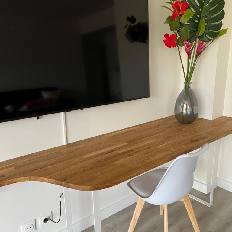Apartment with a quiet garden and parking - 6 guests - Appartement Familial 2 Chambres - 2