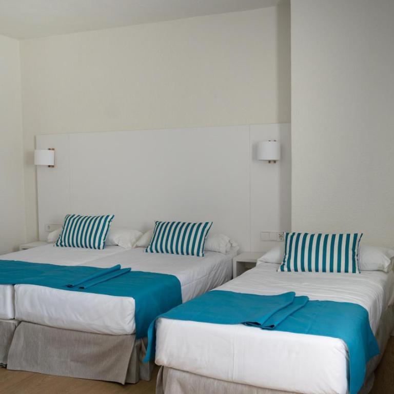 BLUESEA Costa Serena - Habitación Cuádruple (2 adultos + 2 niños) - 3