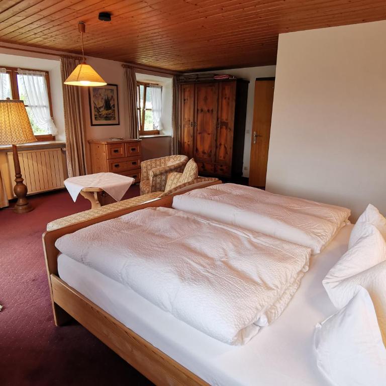 Menkenhof - Doppelzimmer mit Bergblick - 4