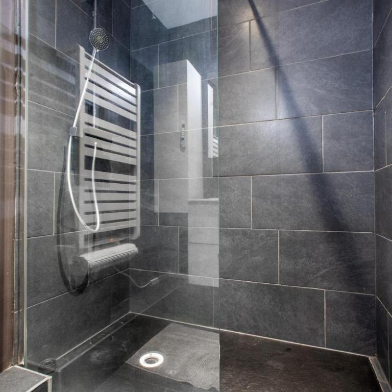 Appartement T2 Cosy avec Fibre et Stationnement Gratuit - Apartment mit 2 Schlafzimmern - 8