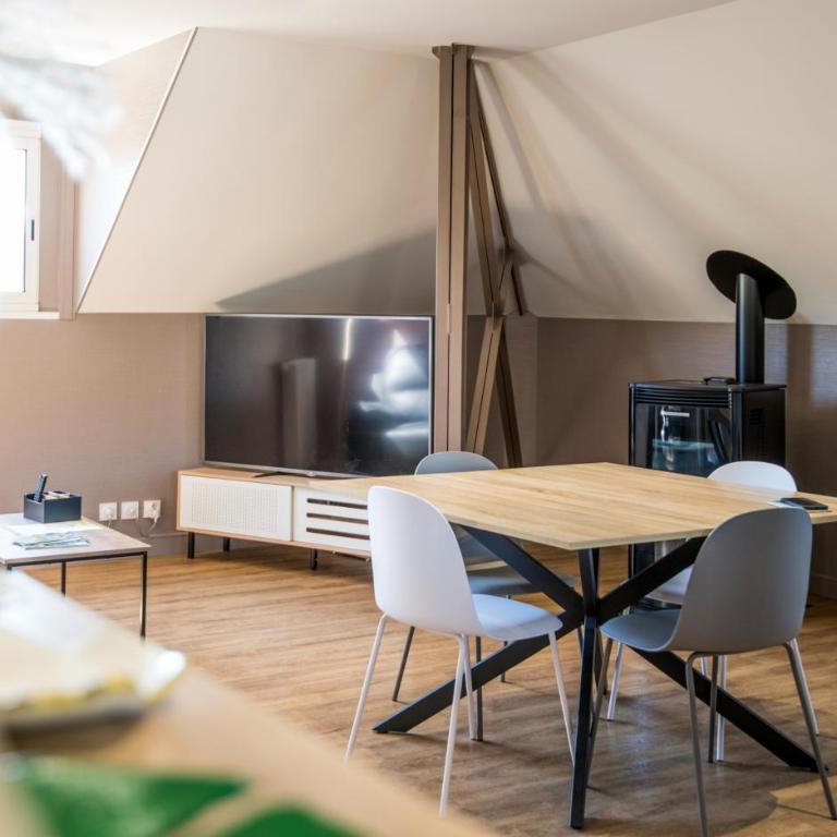 Appt Alba lumineux fibre avec parking privatif - Appartement 2 Chambres - Vue sur Jardin - 12