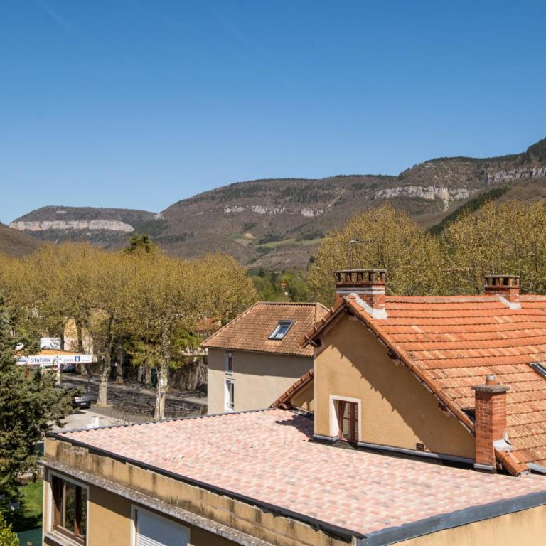 Appt Alba lumineux fibre avec parking privatif - Appartement 2 Chambres - Vue sur Jardin - 16