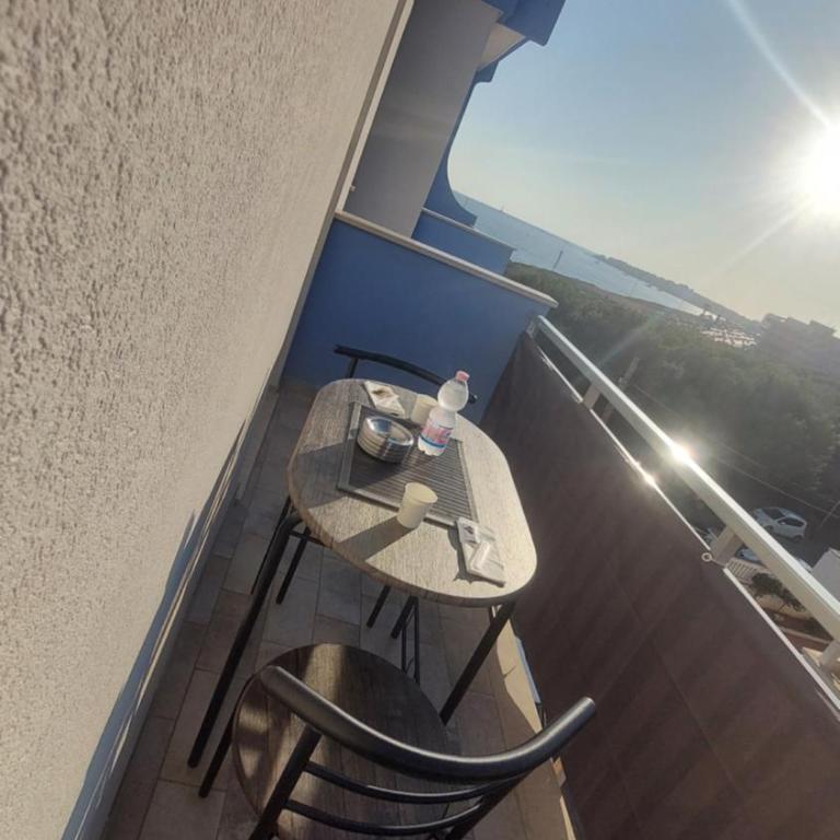 La Pilozza Guest Rooms - Camera Quadrupla con Vista Mare - 3