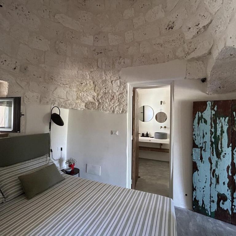 Ostuni Villa with Trullo 3 bedrooms Pool in Olive Grove near the Sea - Villa Deluxe - 3