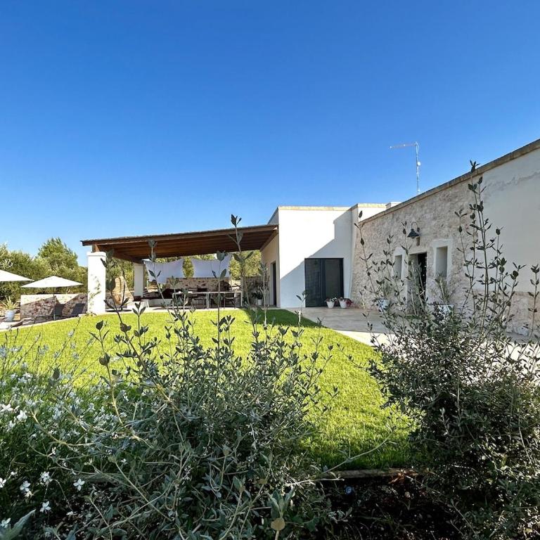Ostuni Villa with Trullo 3 bedrooms Pool in Olive Grove near the Sea - Villa Deluxe - 41